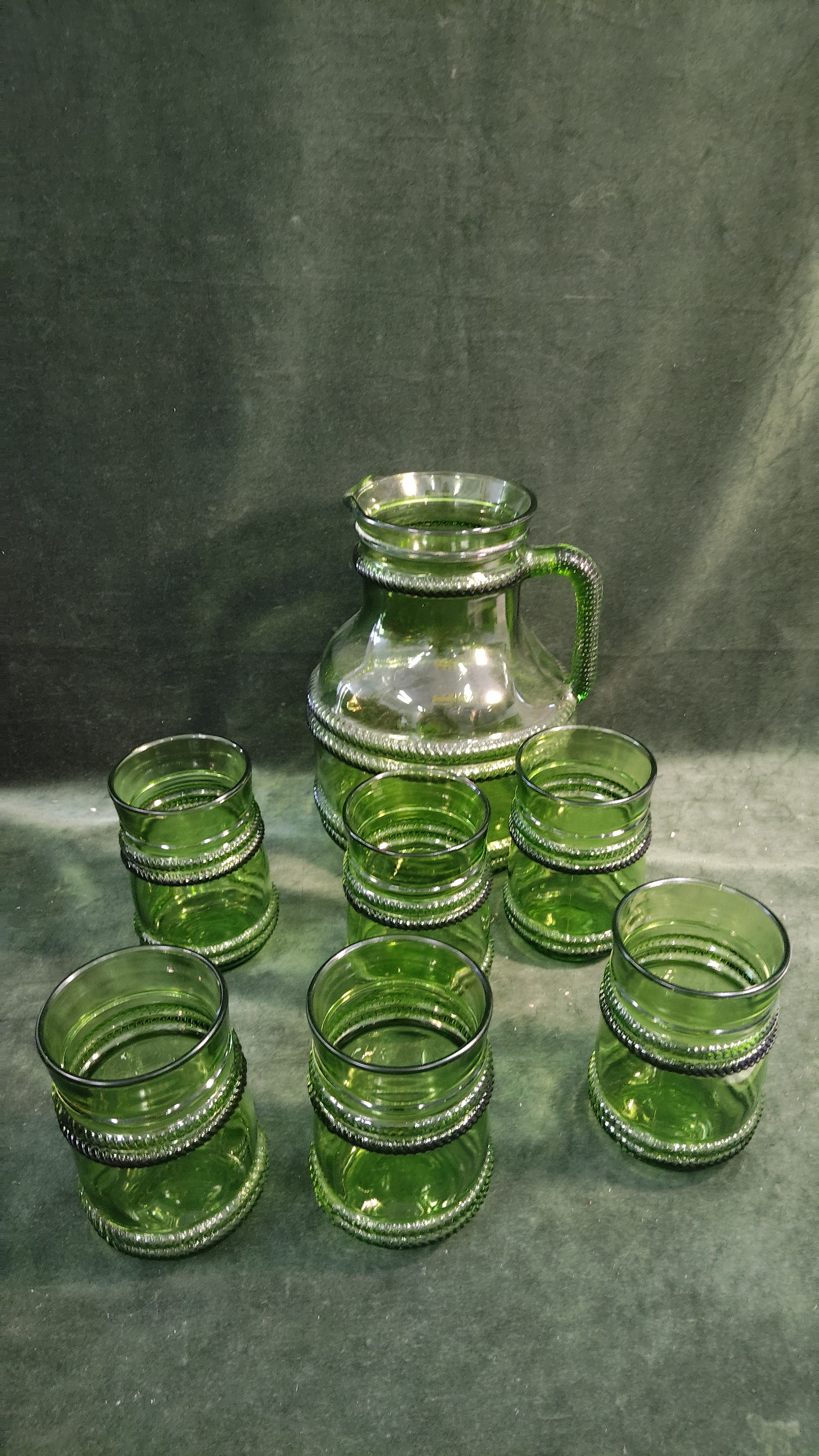 brocca verde + 6 bicchieri