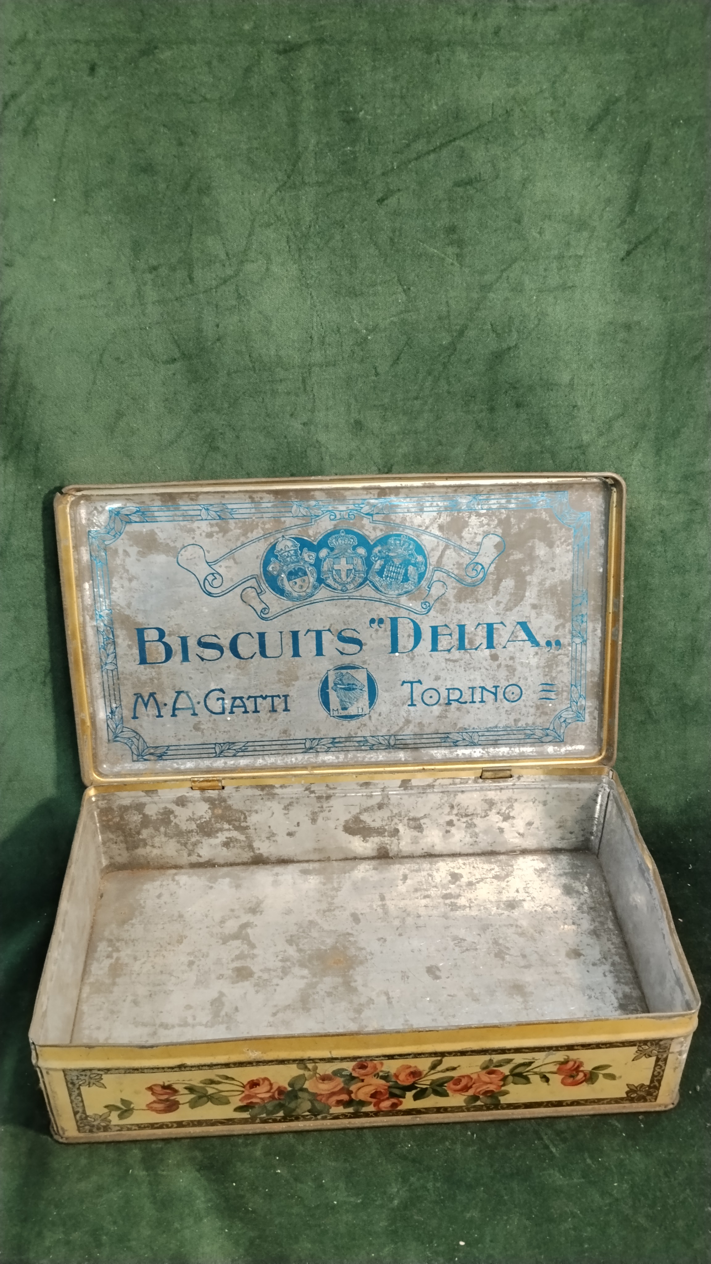 BISCUITS DELTA scatola in latta