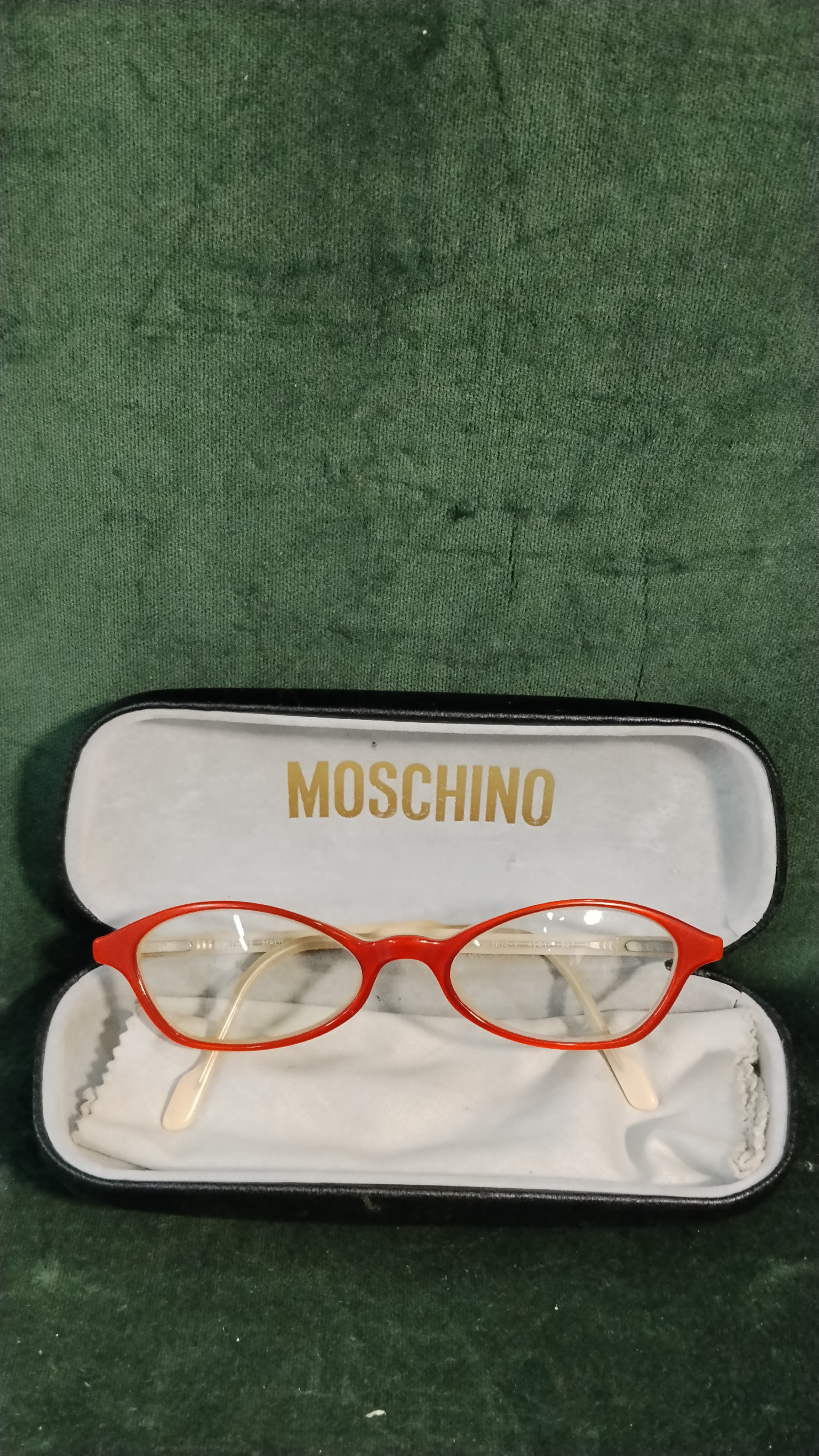 montatura MOSCHINO