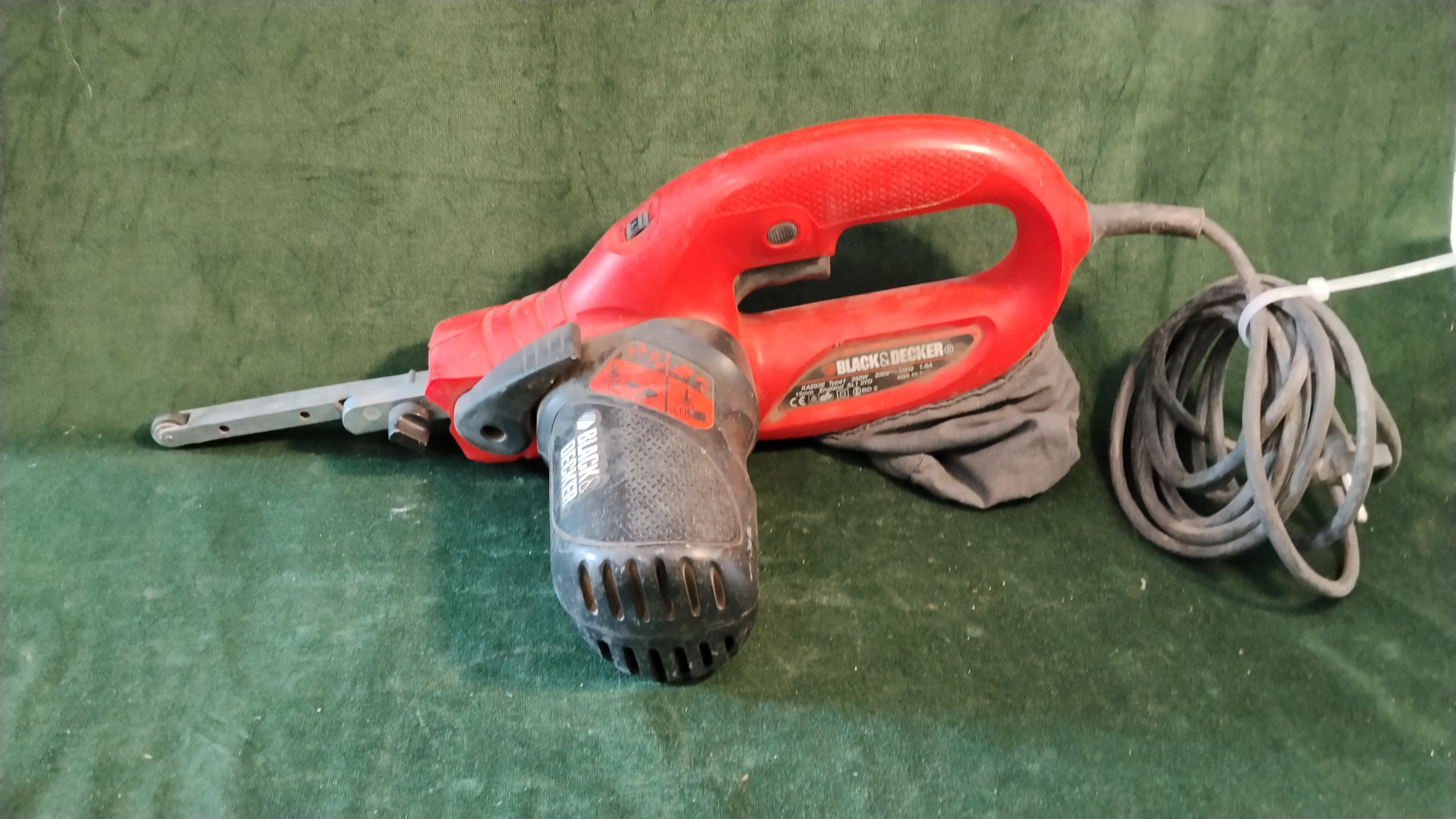 SEGA ELETTRICA  MULTIFUNZIONE BLACK E DECKER