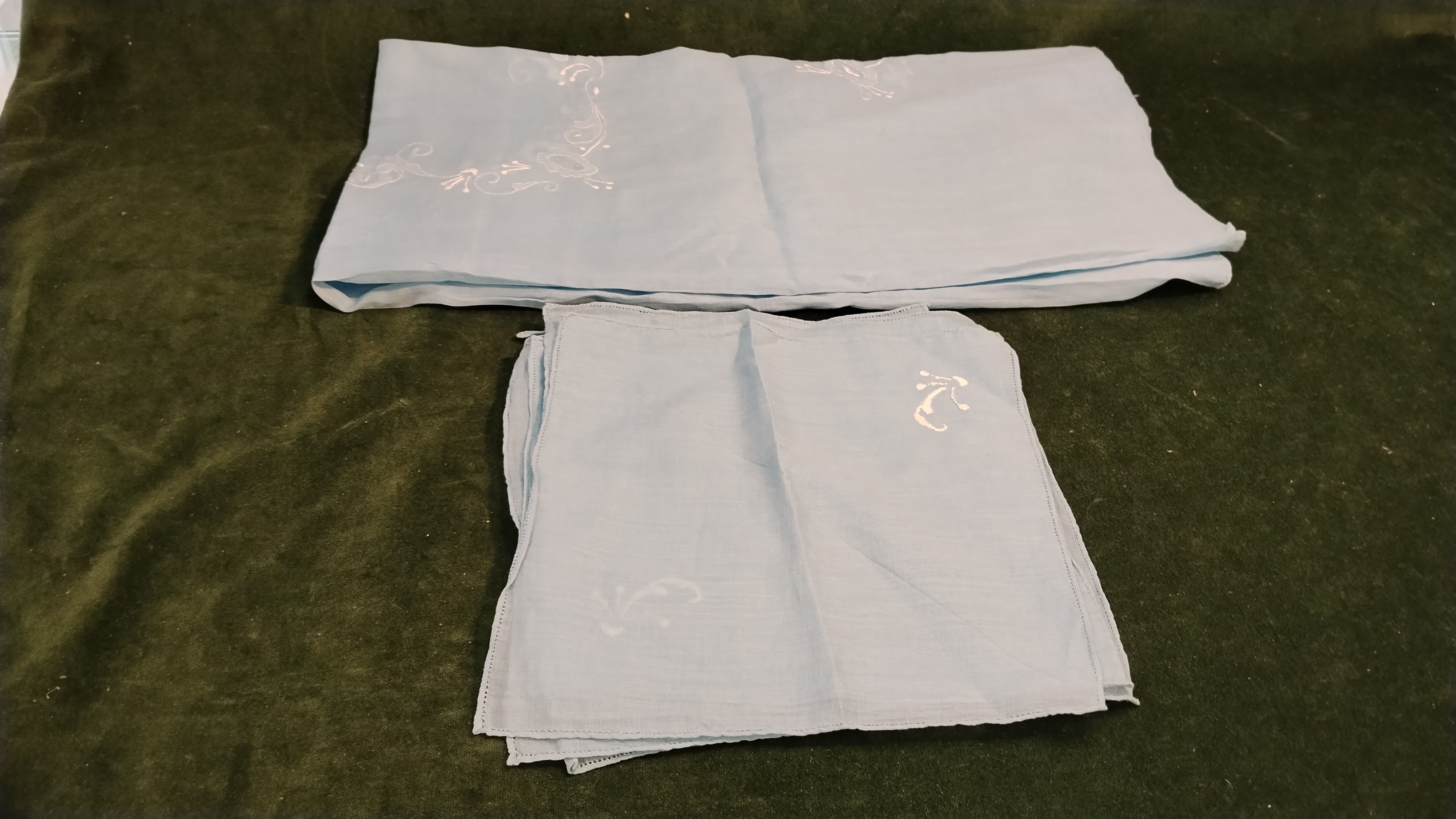 tovaglia azzurra + tovaglioli