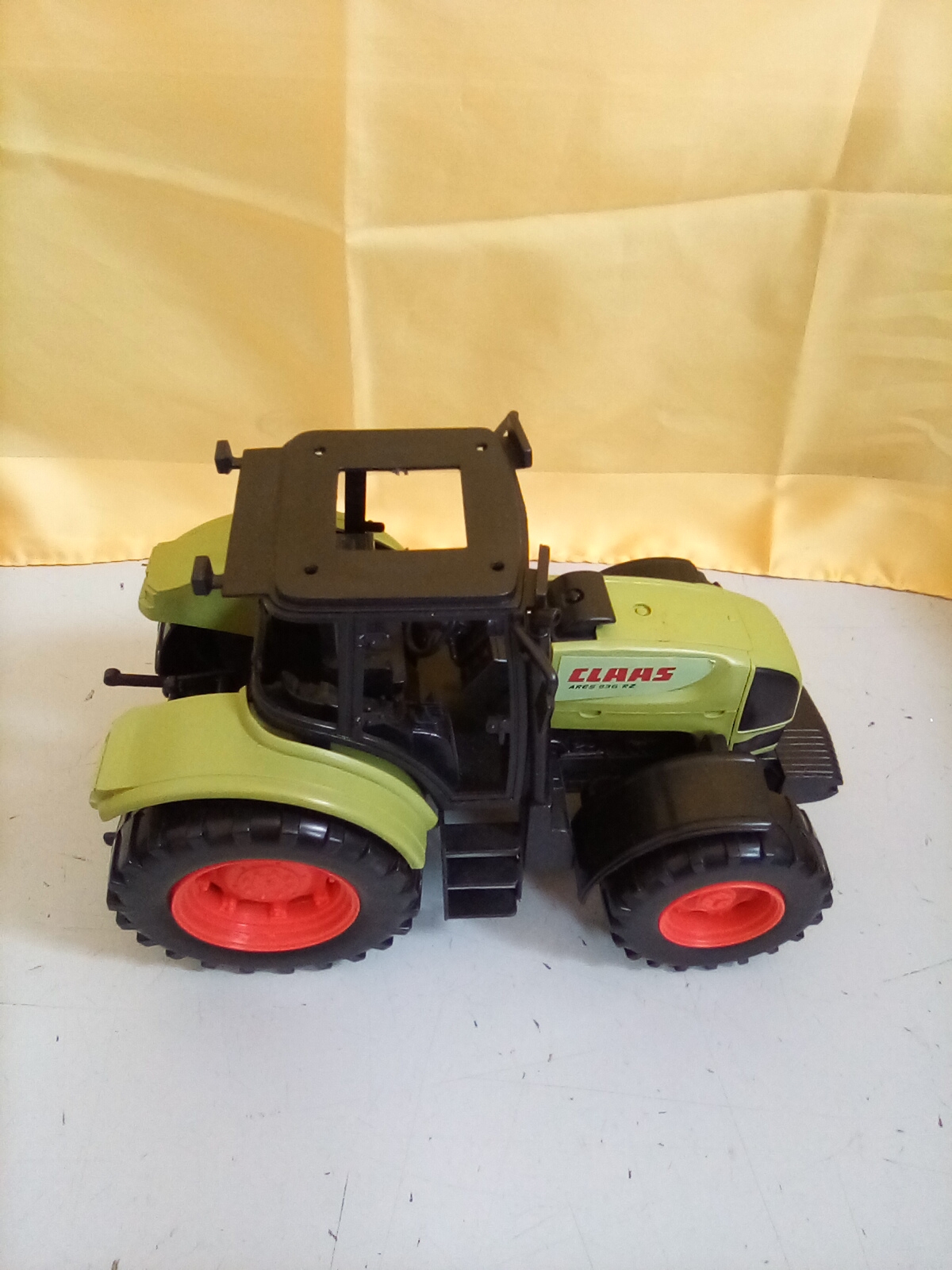  Trattore Claas