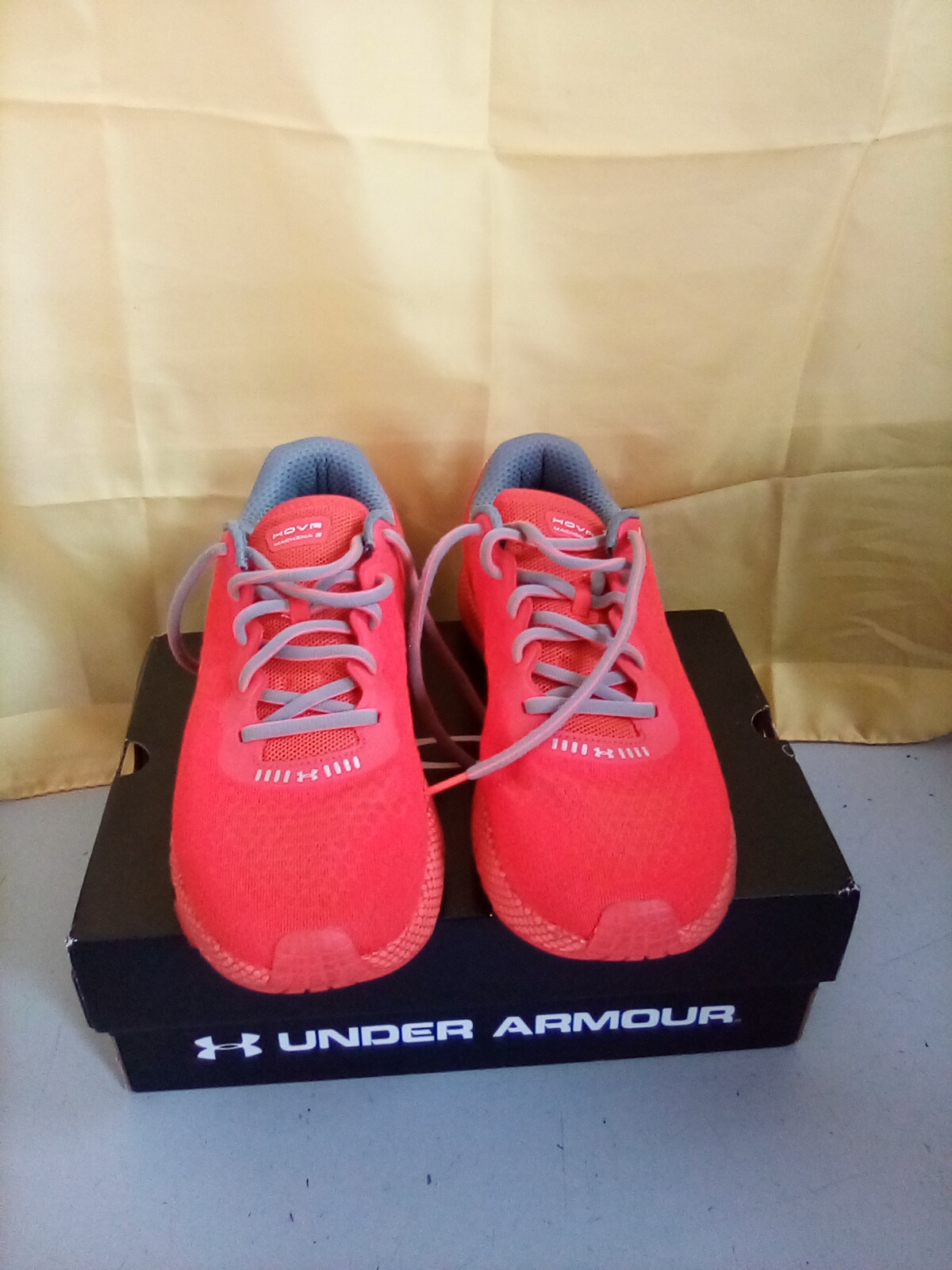  Scarpe Hovr arancioni 44