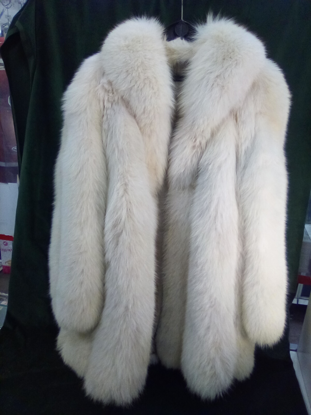 pelliccia volpe bianca