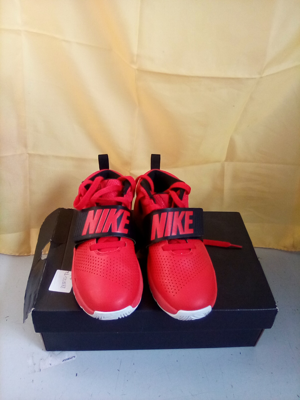  Sc. NIKE AIR rosse n.36