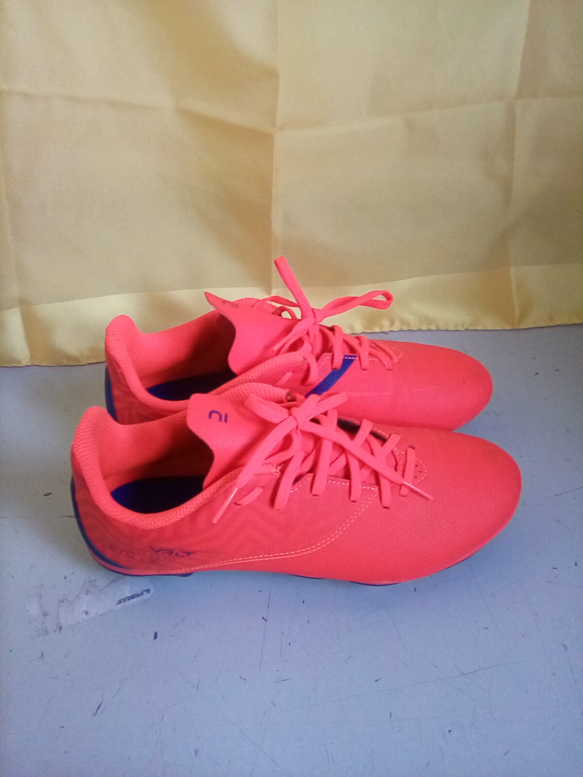  Scarpe da calcio kipsta numero 37 e mezzo