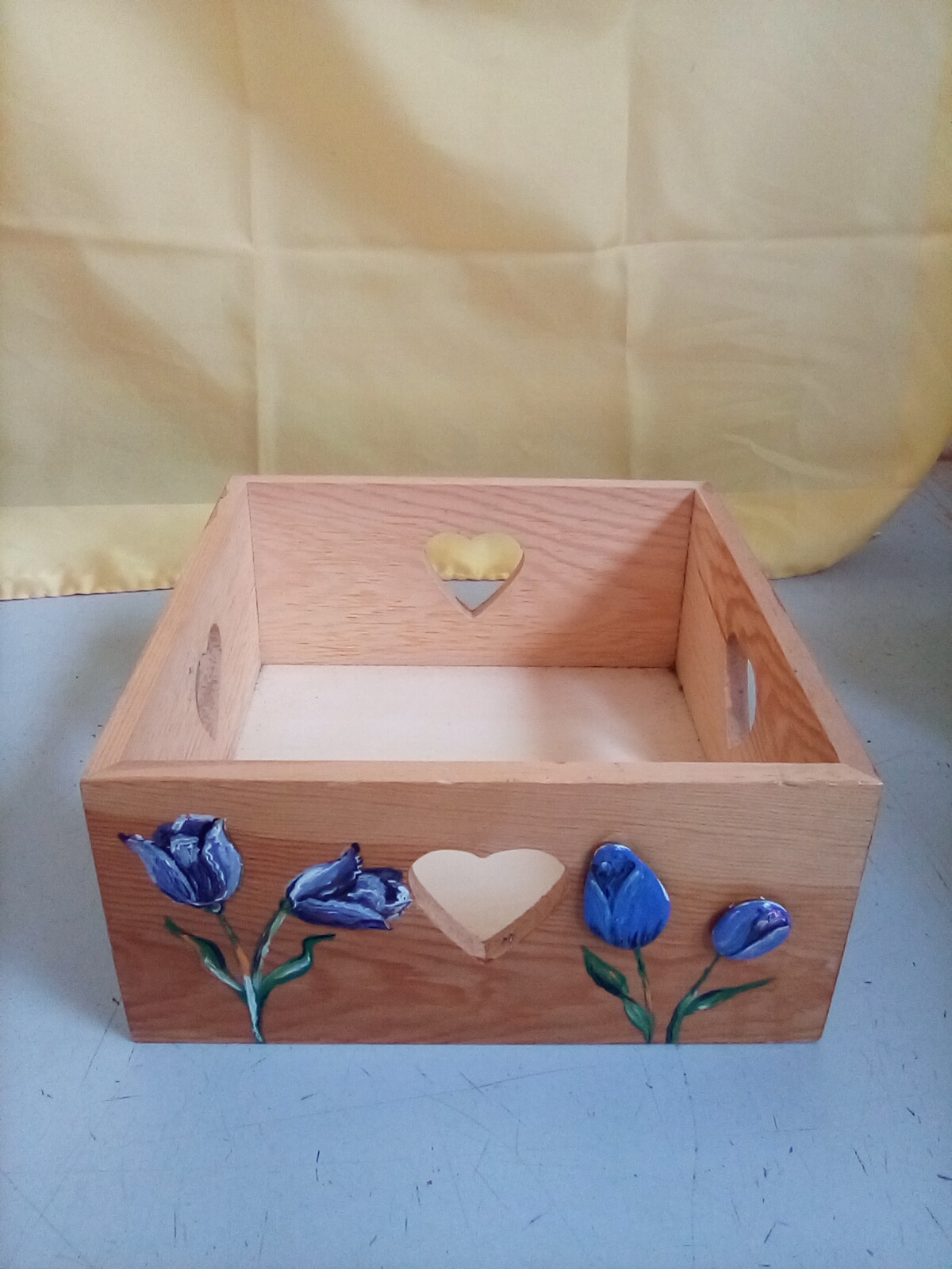 sc. dip. a mano con pietre