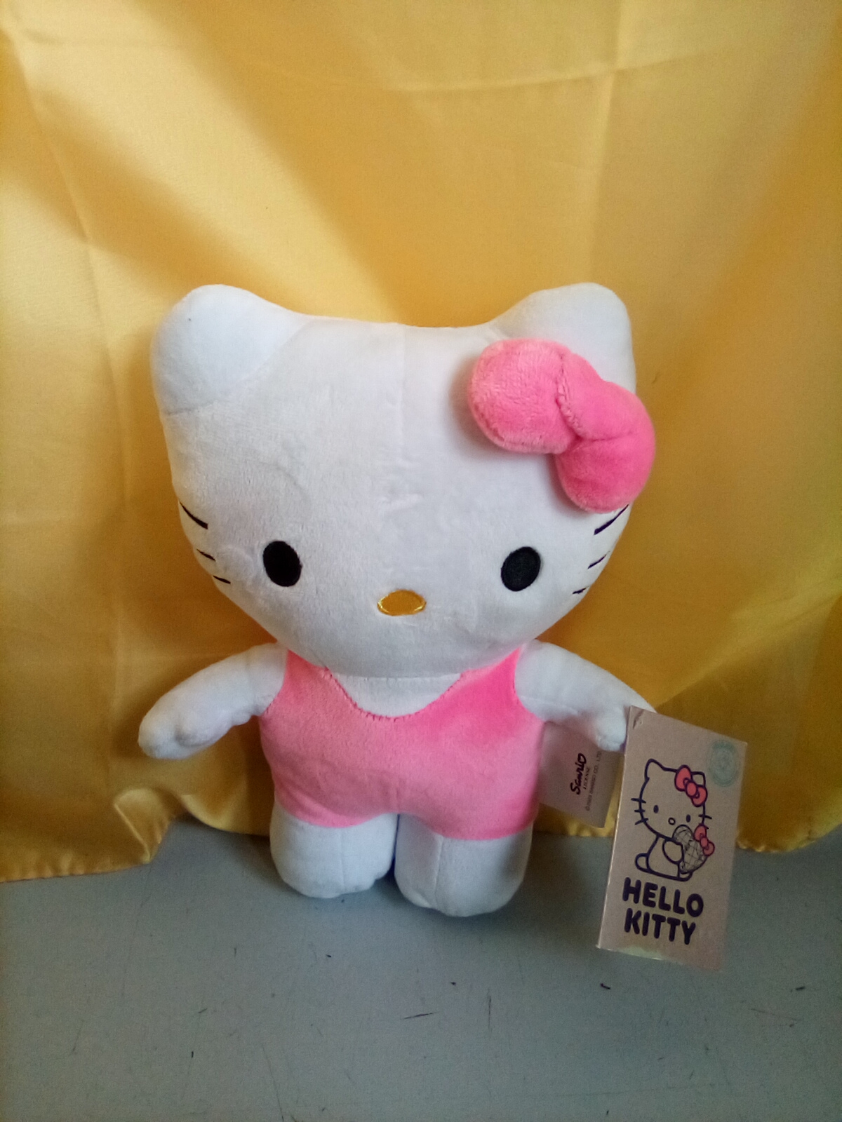 PELUCHE HELLO KITTY