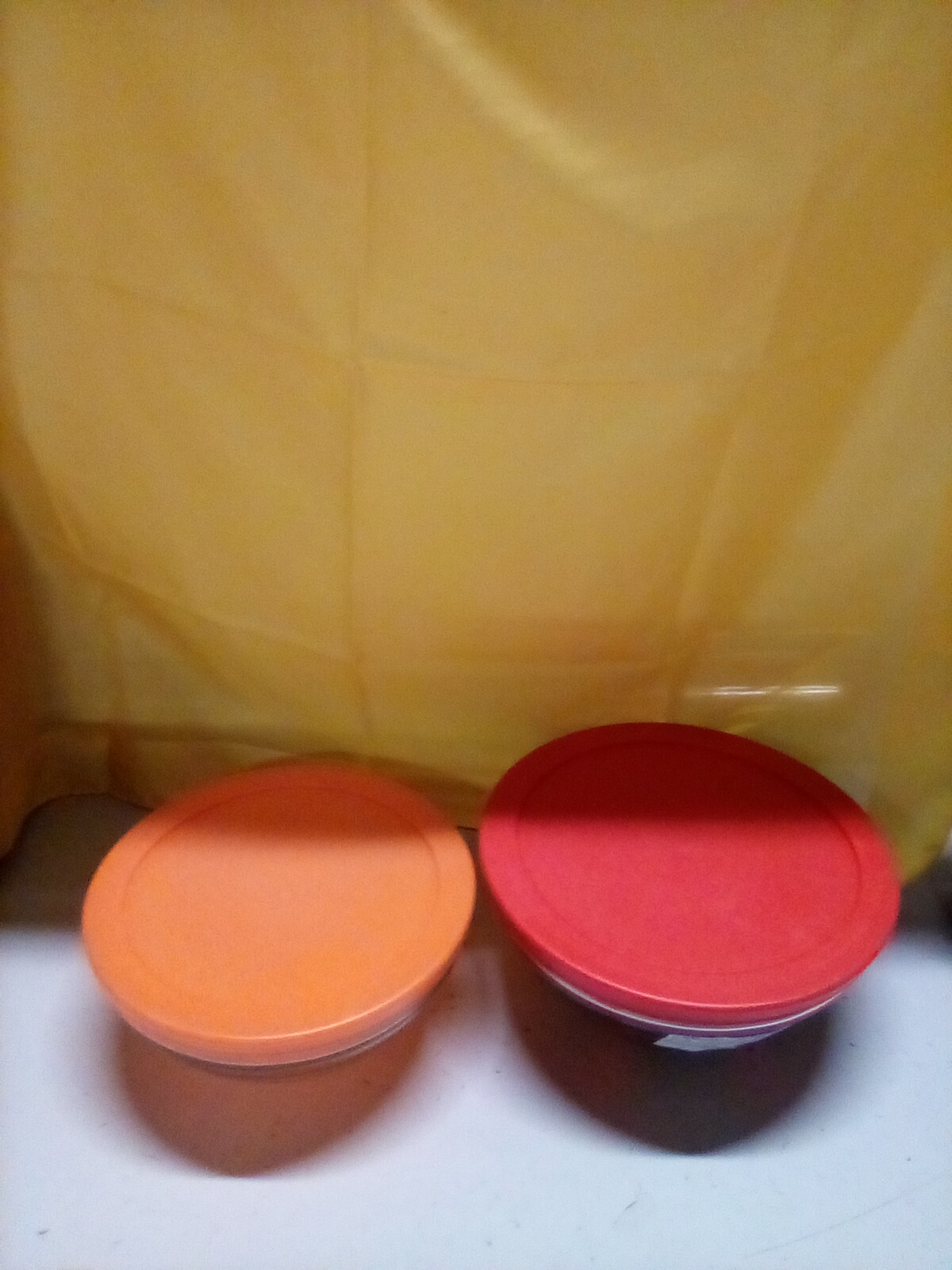  Insalatiera in vetro con coperchio