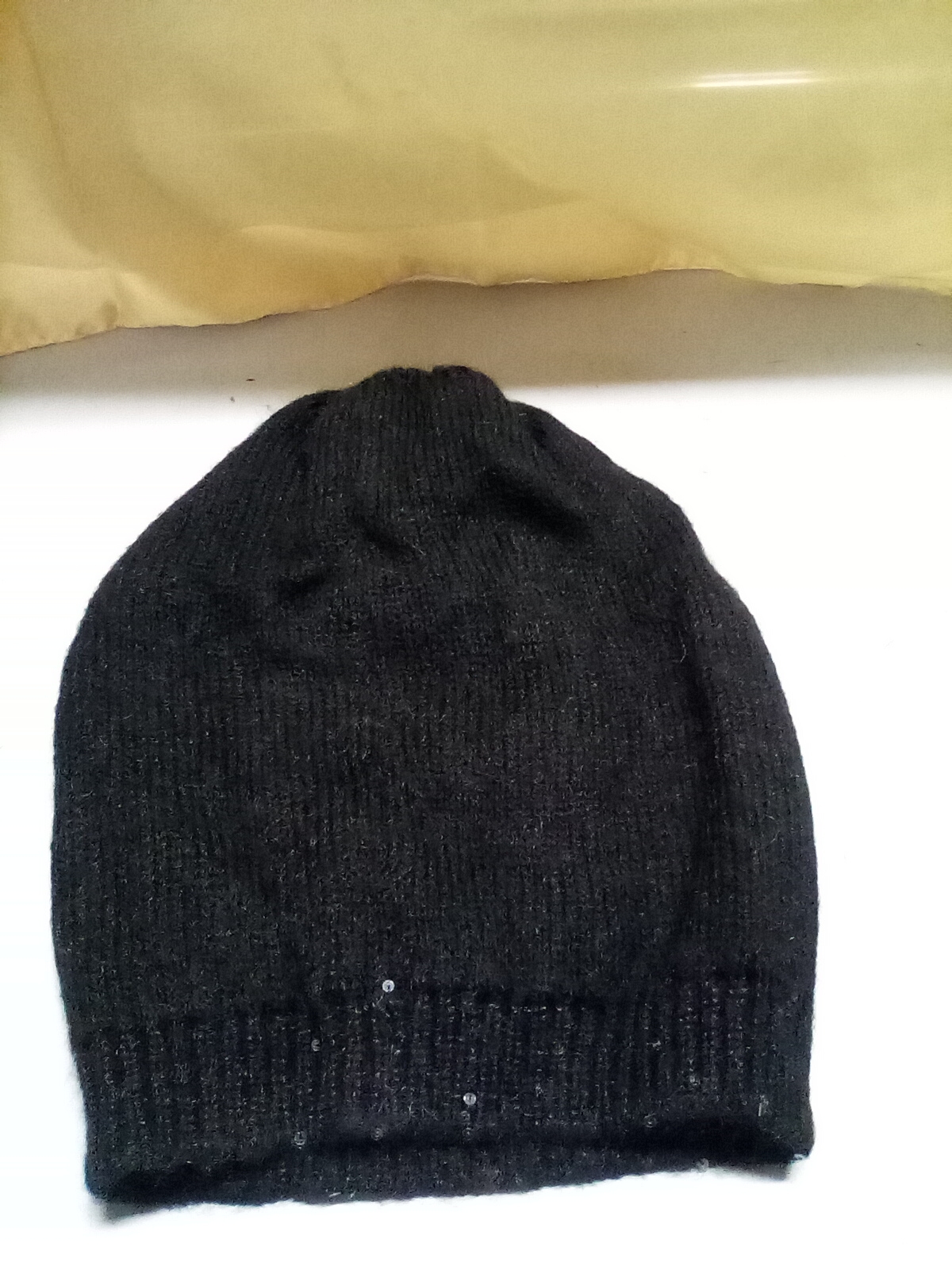 CAPPELLO NERO PAJETTE MARELLA