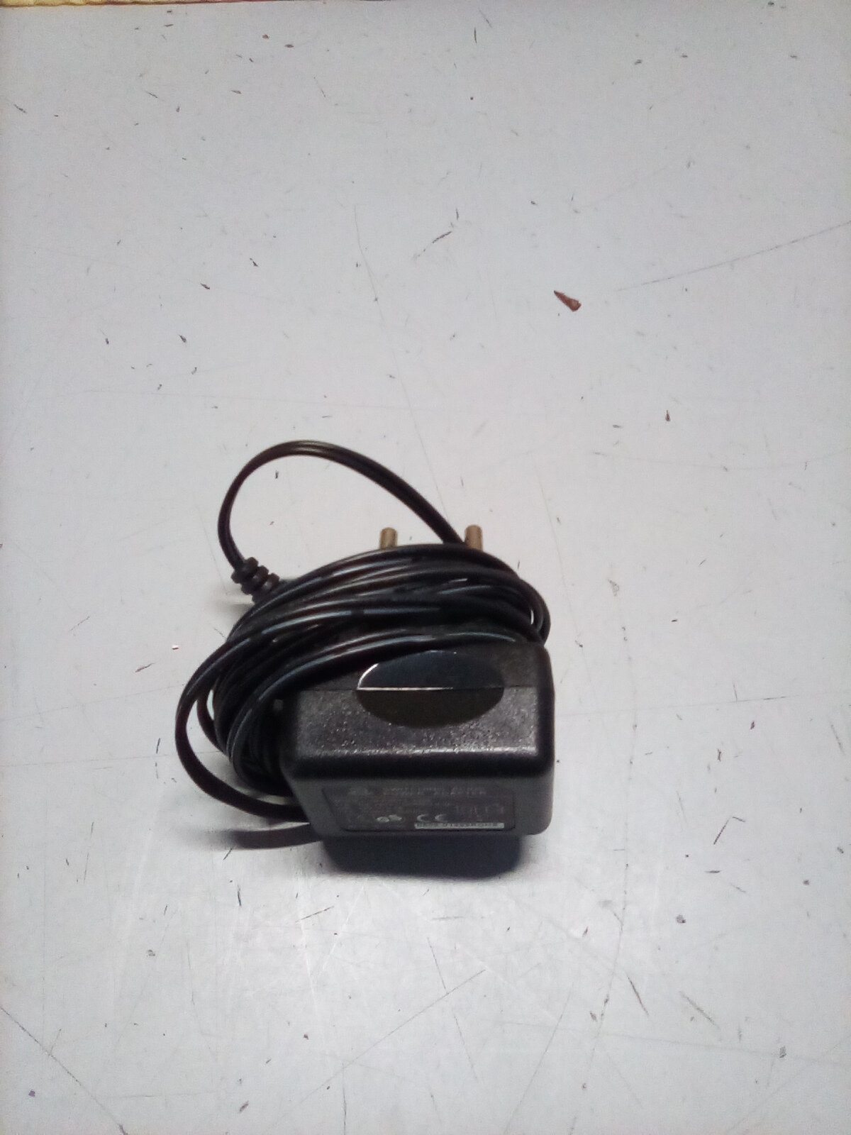 ALIMENTATORE 12 V -0.5 A