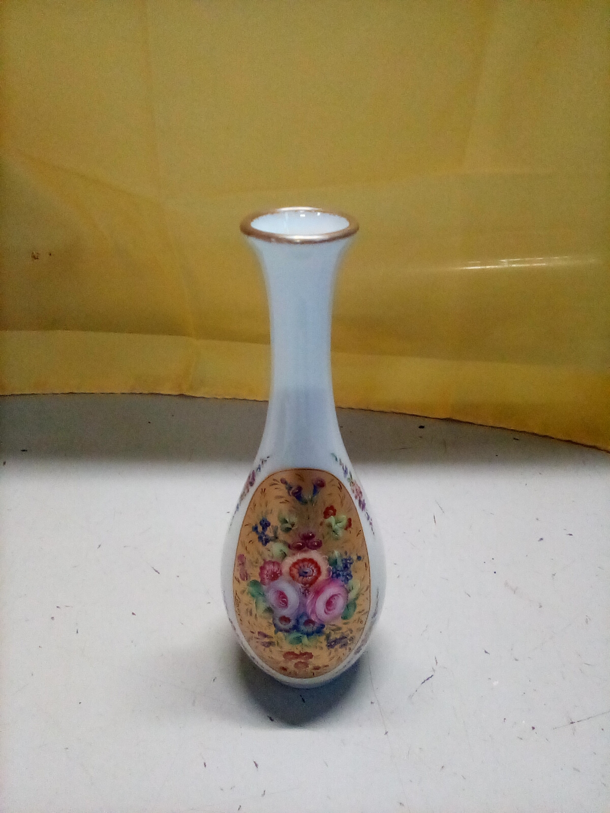 VASO BIANCO DIS FLOREALE LIMONGES