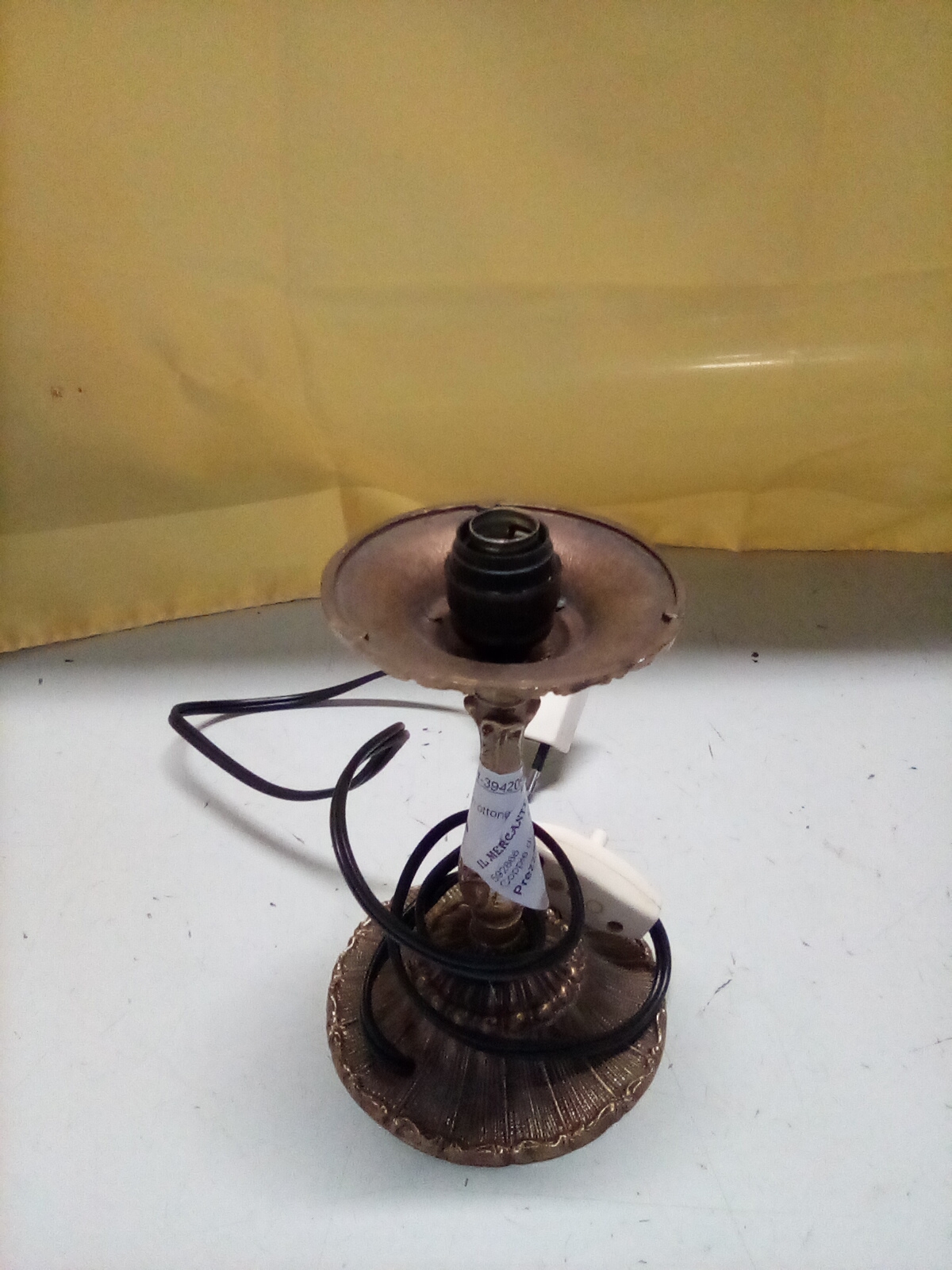  Coppie di lampade da tavolo in ottone