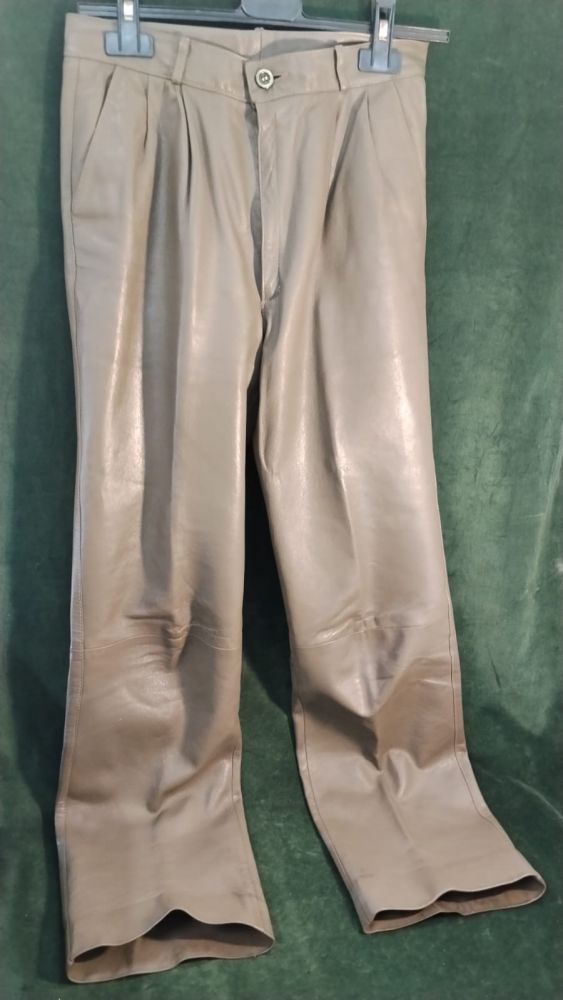 pantalone in pelle