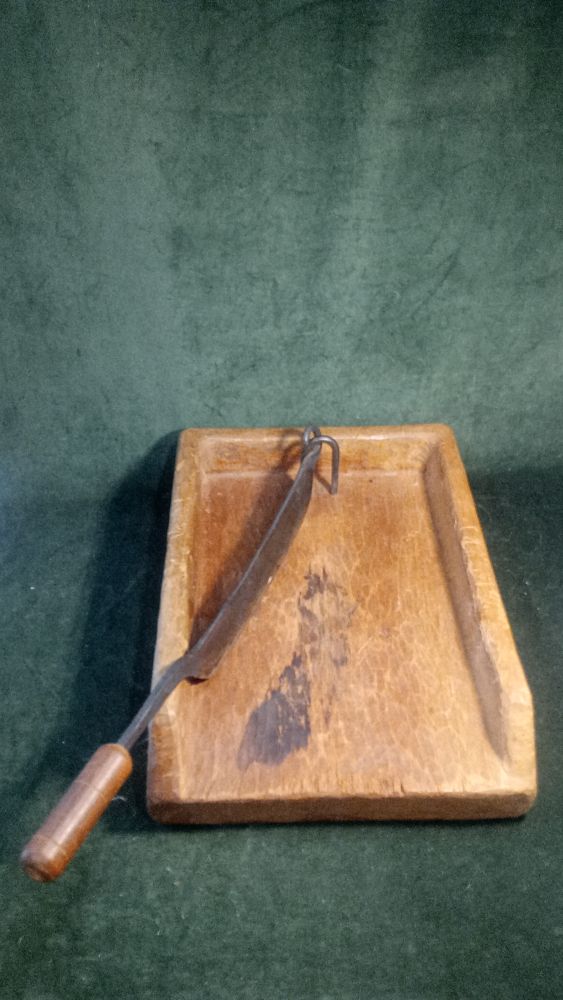 ANTICO TAGLIAPANE IN LEGNO