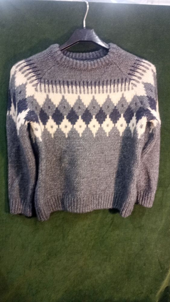 ZARA magl. grigio 8-9