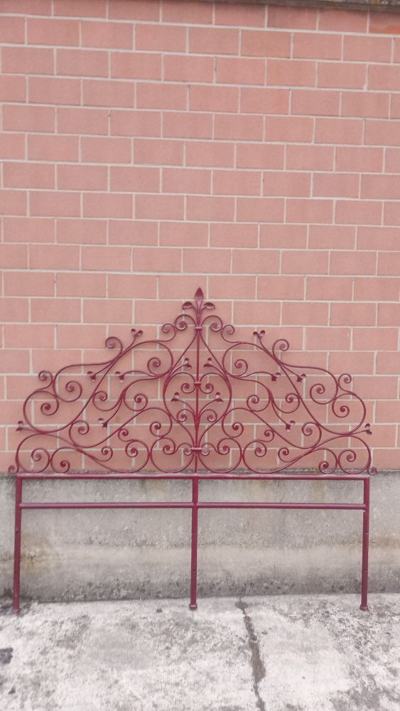TESTIERA IN FERRO BATTUTO ROSSO